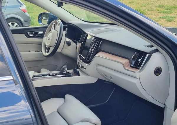 Volvo XC 60 cena 149500 przebieg: 148000, rok produkcji 2020 z Warszawa małe 56